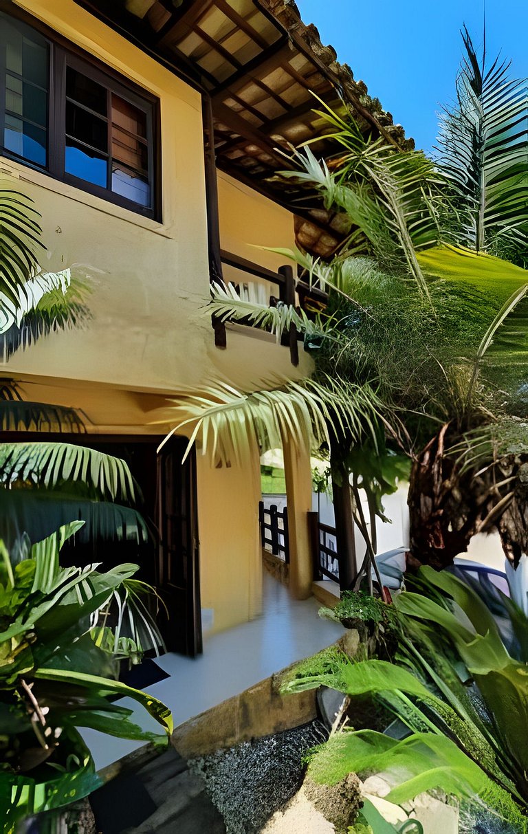 Villa Garoupeta | 2 dormitórios, centro Bombinhas