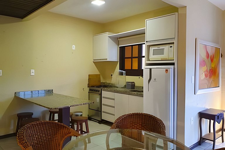 Cabana no centro de Bombinhas - 150mts da praia