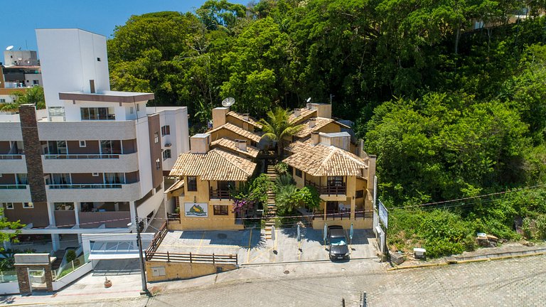 Villa Garoupeta | 1 domitório, centro - Bombinhas